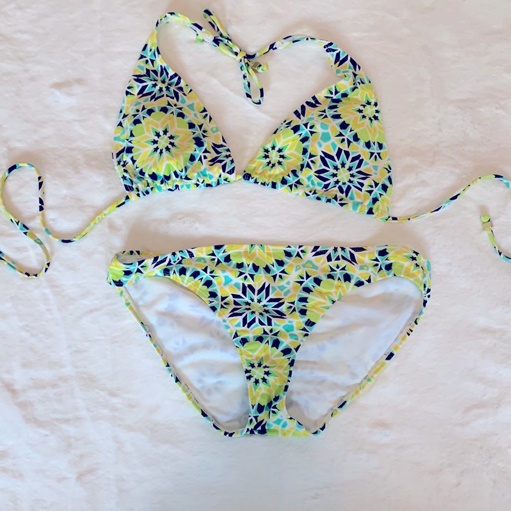 🌺2 for $23🌺  Swim Bikini Set- Triangle Top (XL) and Bikini Bottom (M).
